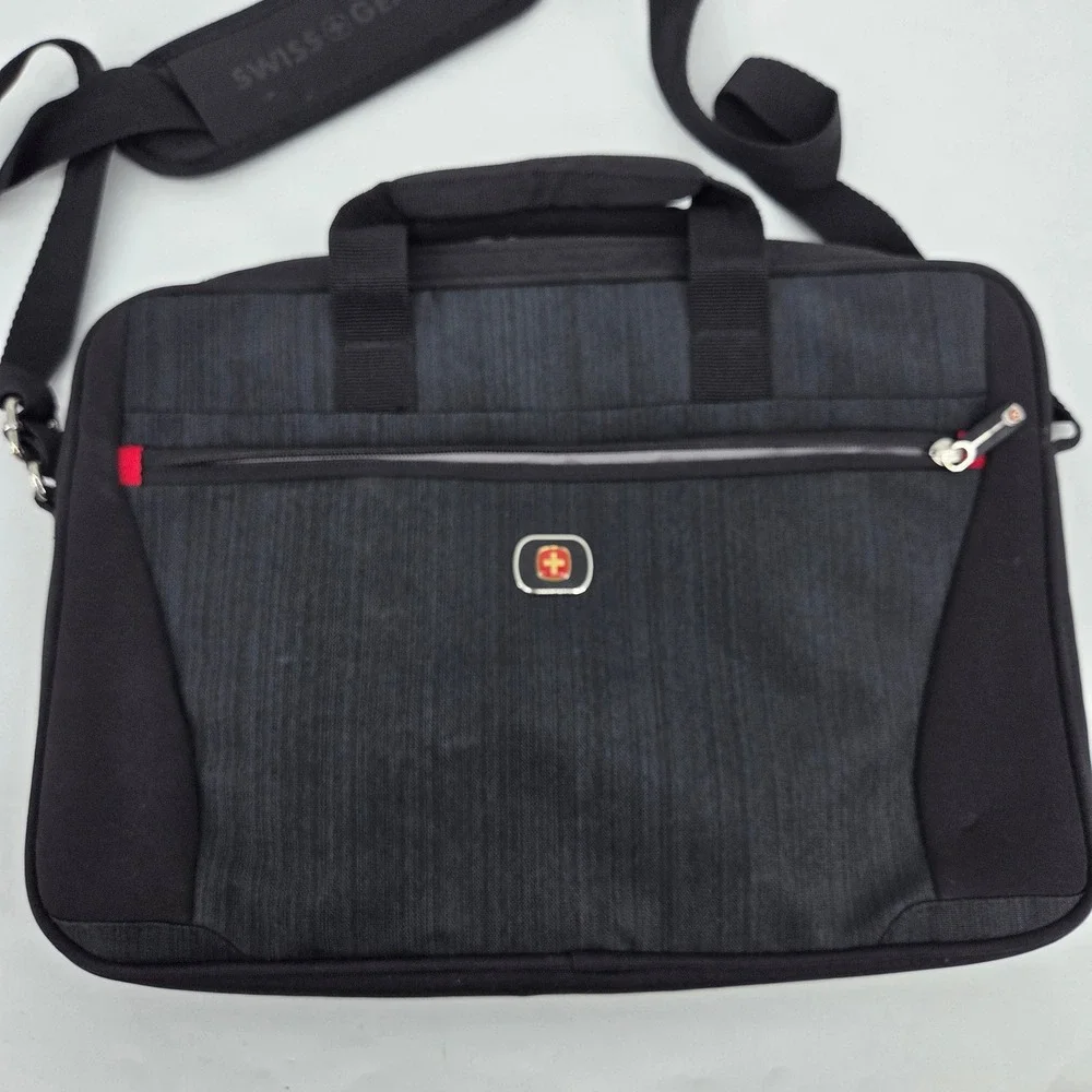 SwissGear Black Laptop Messenger Bag Padded Shoulder Briefcase Case